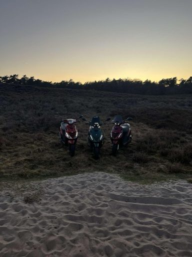 De linker 80cc Zip van Noah